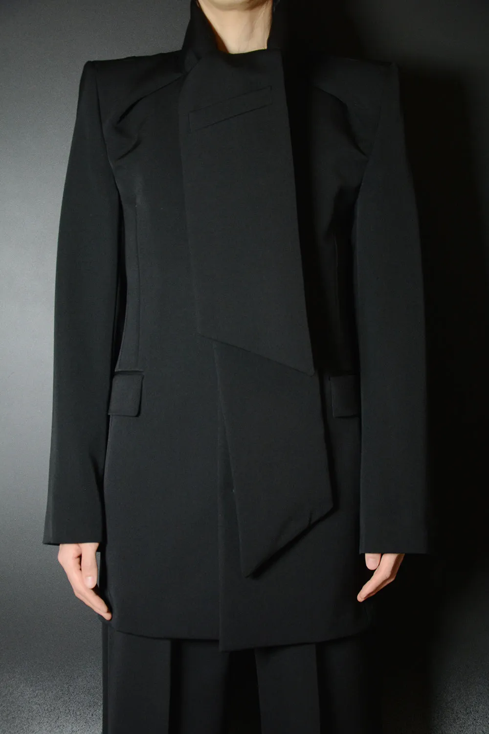 LAVALLIERE COLLARBONE JACKET