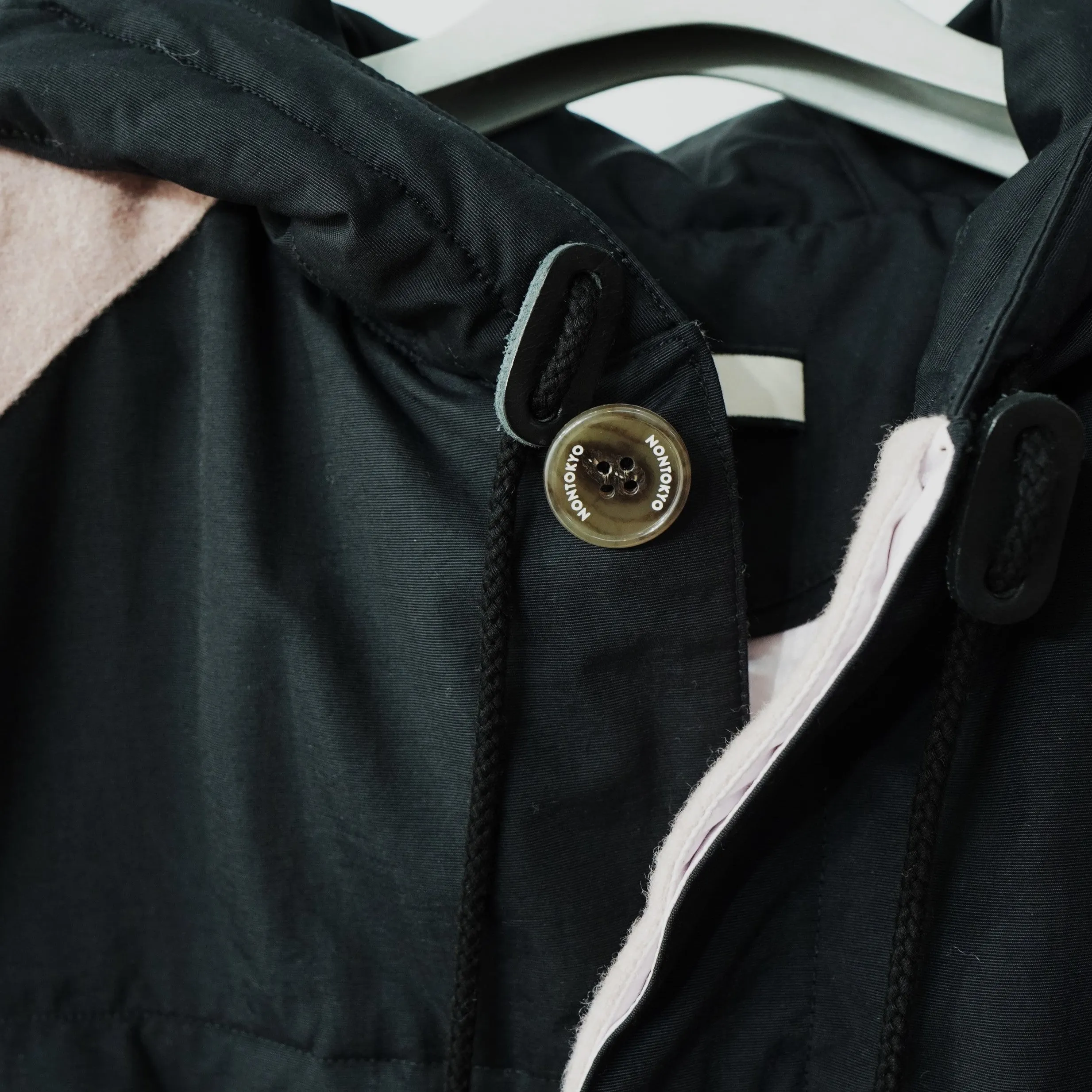 NON TOKYO / MOUNTAIN CHESTER COAT (BLACK)