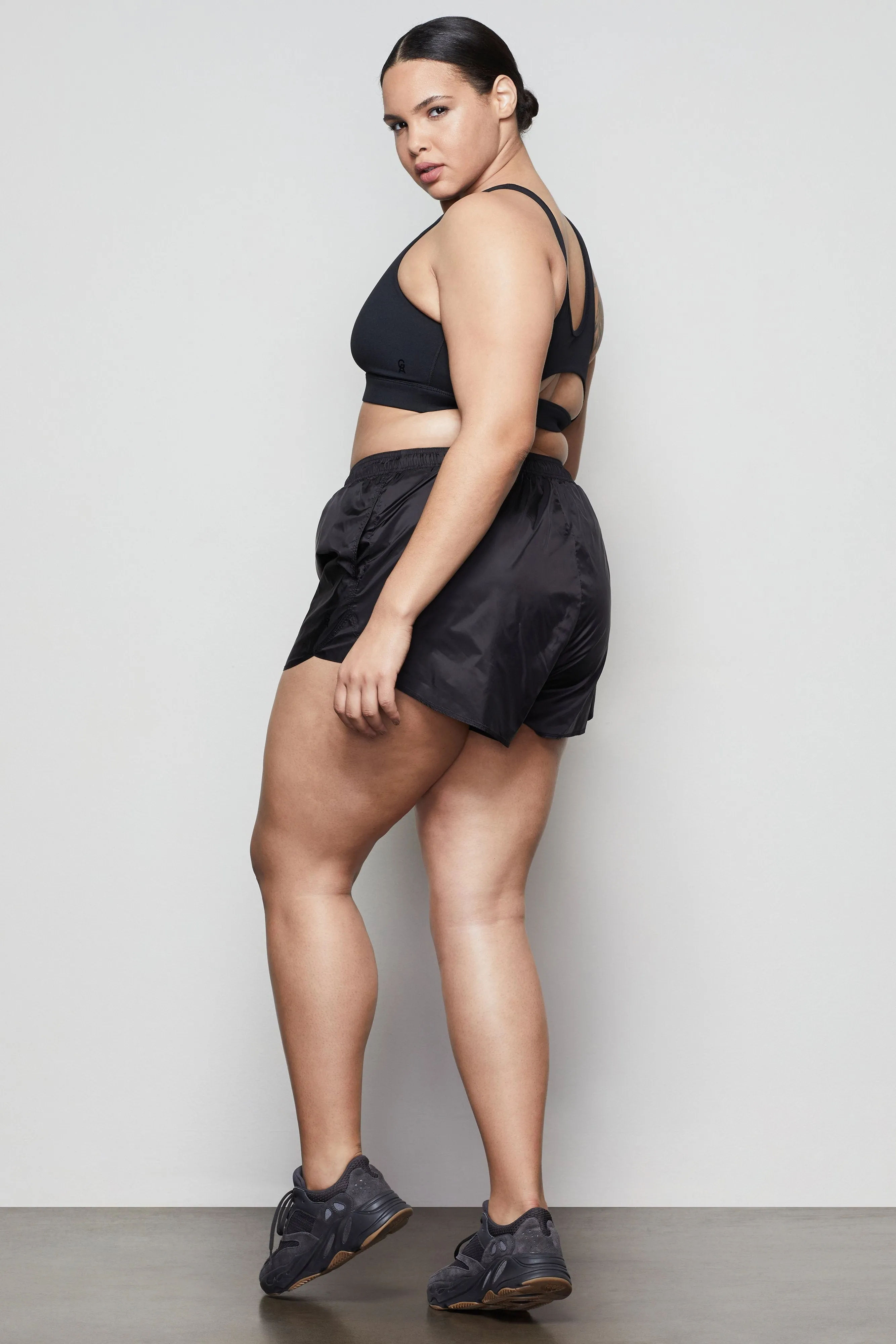 SHEER RUNNING SHORT | BLACK001