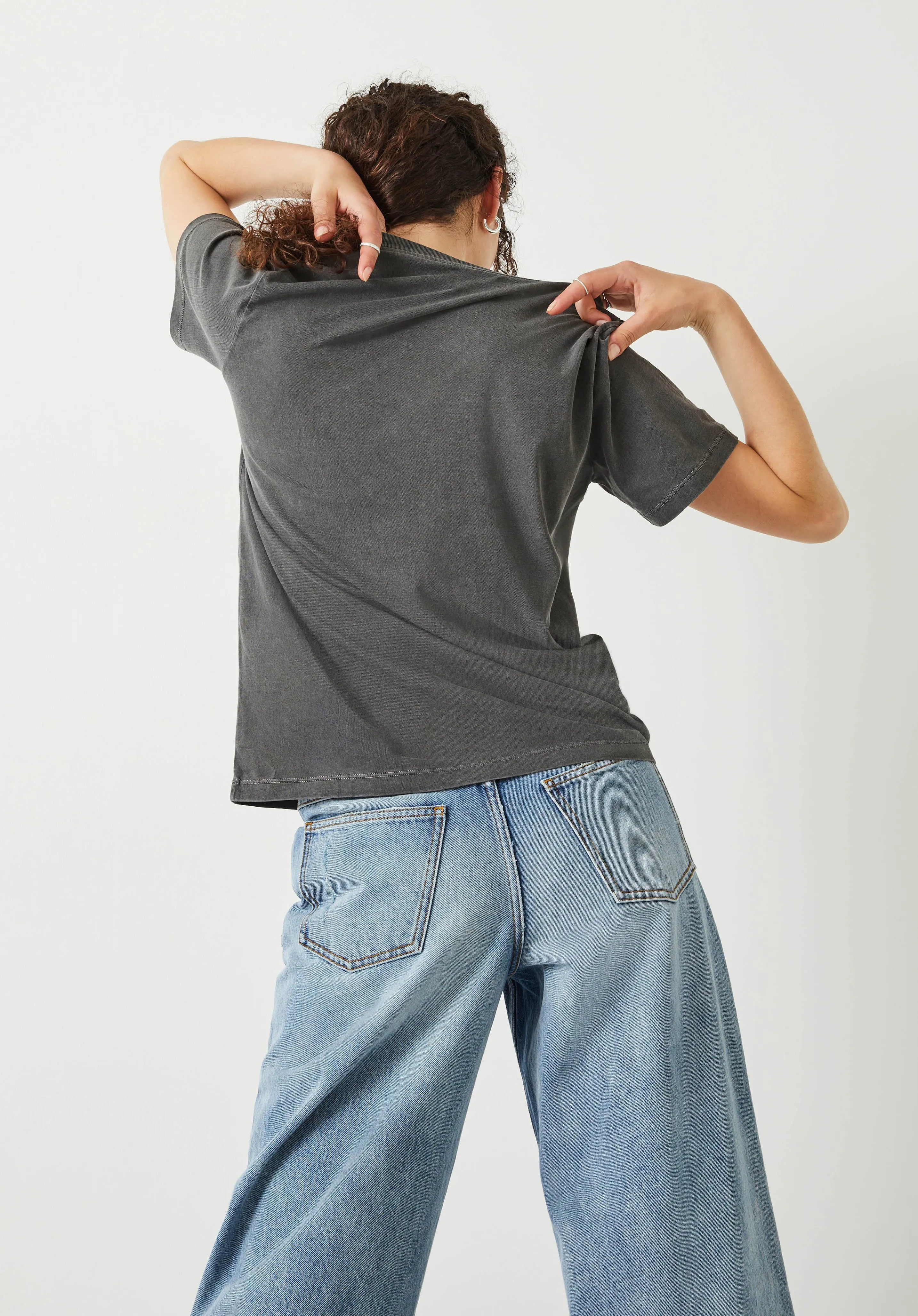 Vamos Crew Neck Graphic Printed T-Shirt